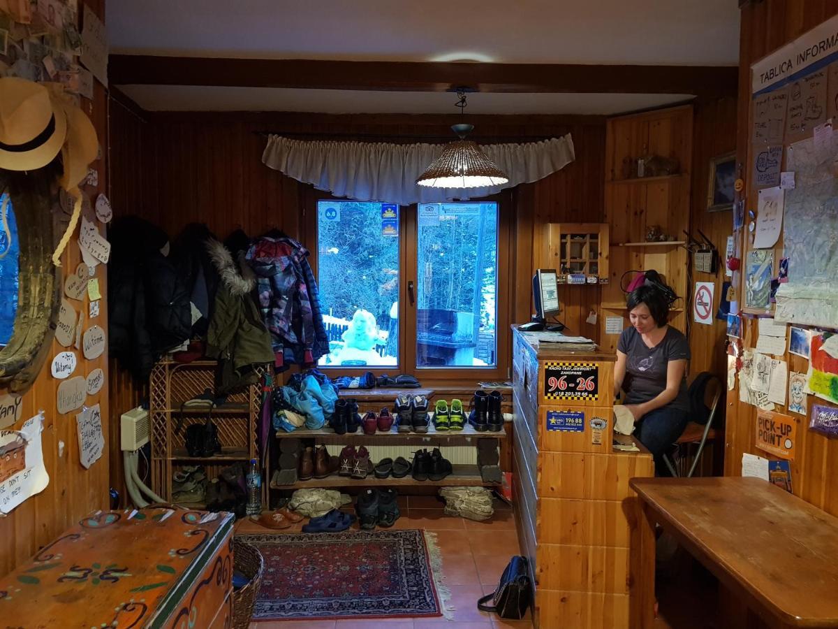 Good Bye Lenin Hostel *